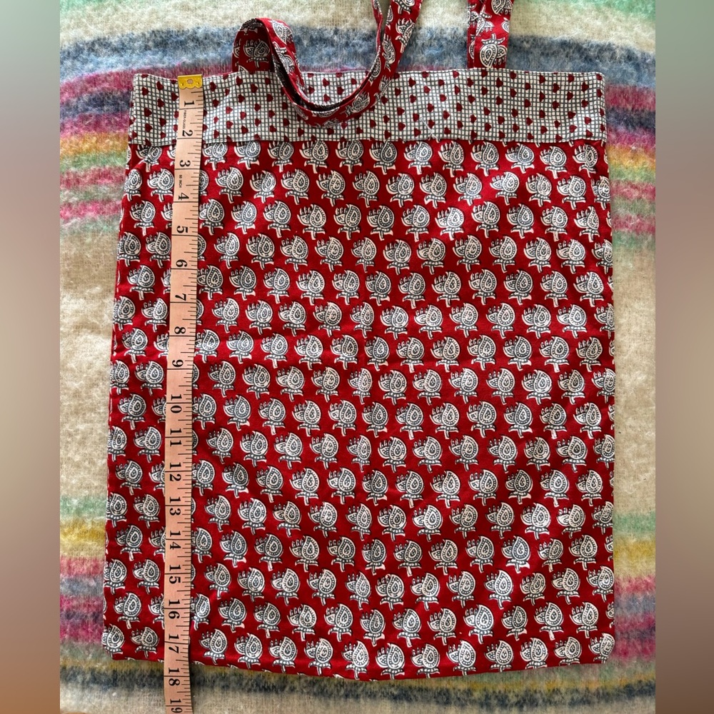 Anokhi Simrane Hand Block Printed Tote - Picture 3 of 6
